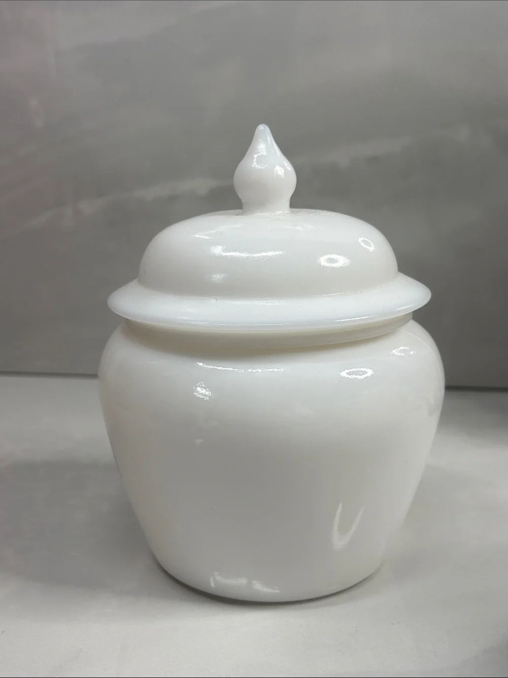 Vintage Avon Milk Glass Covered Vanity Jar Bird Floral Trinket Box Powder Jar